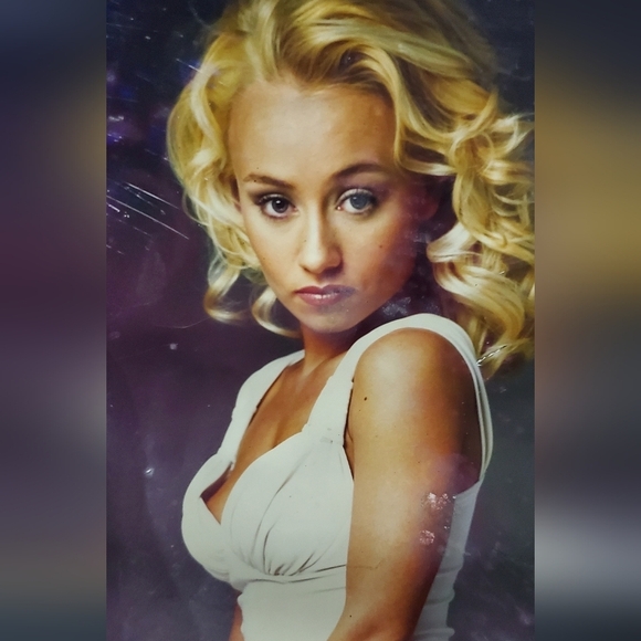 Please help me get rid of my unlisted mess of a posh room PLEASE!!! Today 4:30 - Picture 5 of 16